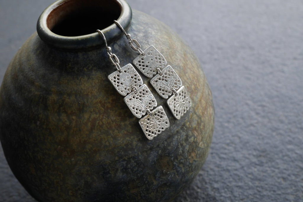 AnimazulTenamatzliTenamatzli Orfebres - Silver Papel Picado Earrings